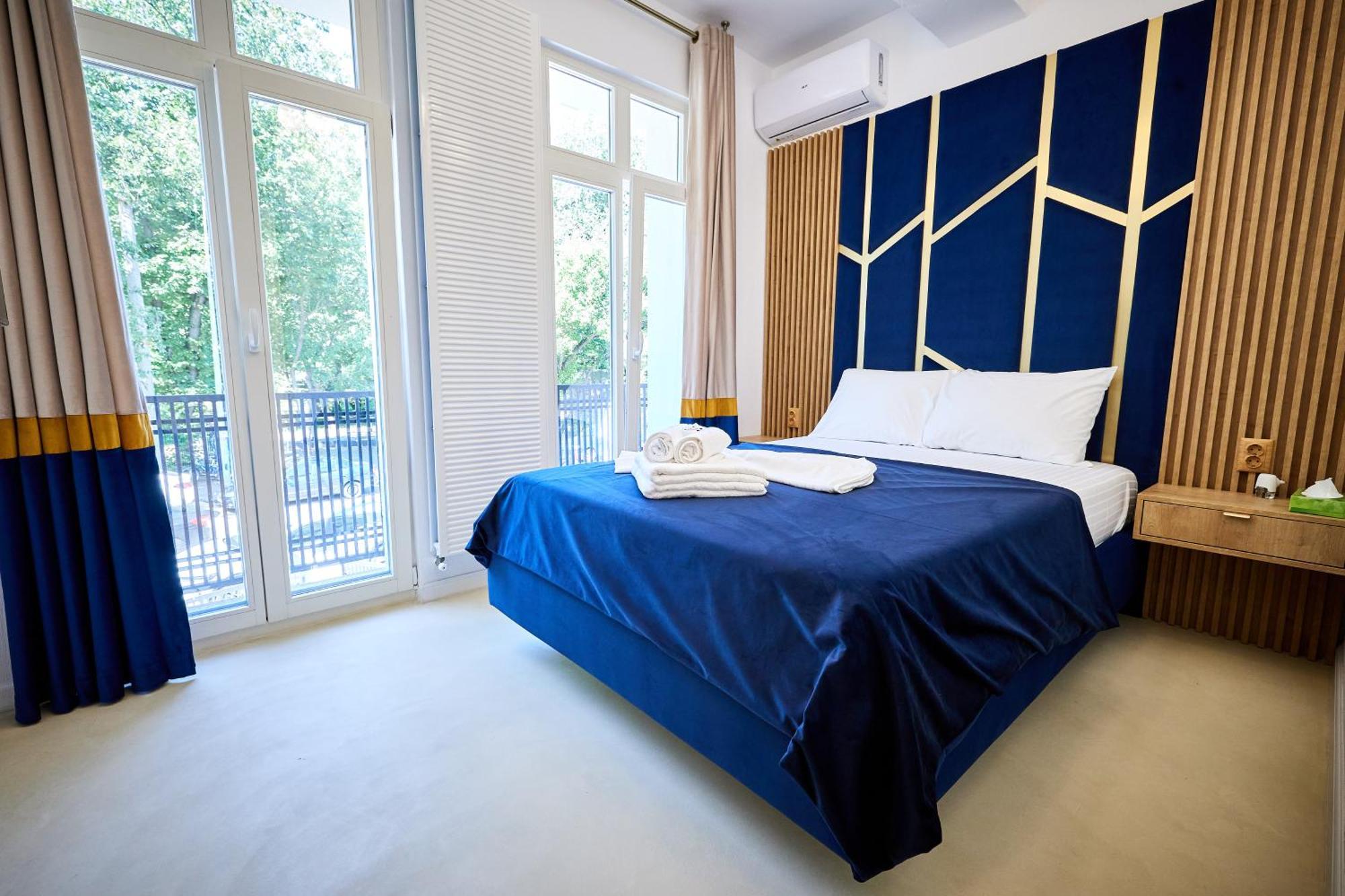 Carol Park View Hotel Bukarest Eksteriør billede
